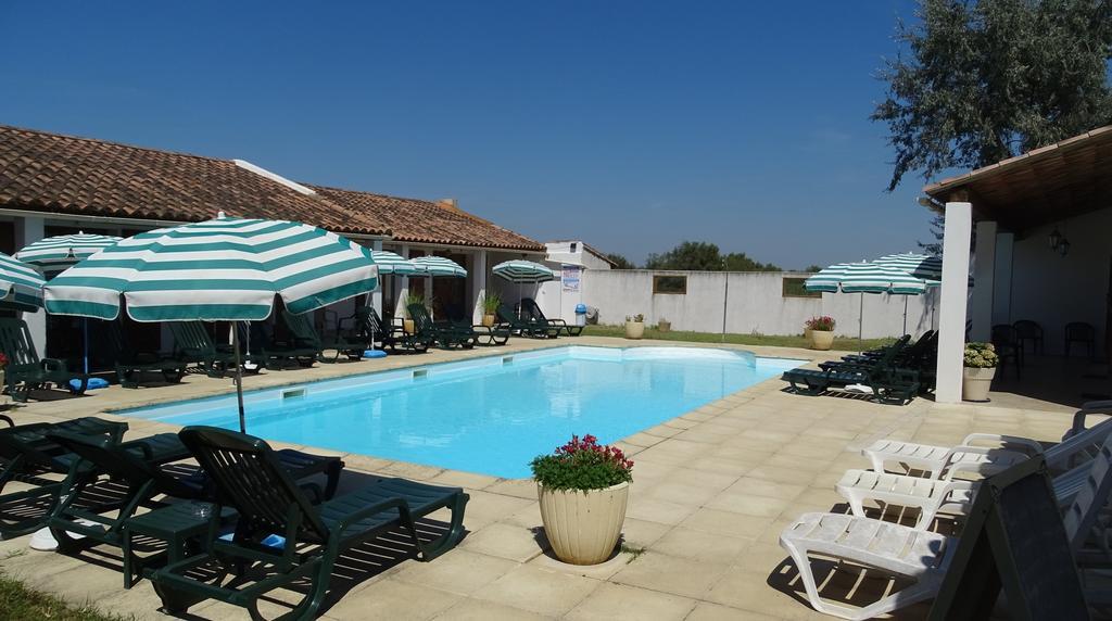Auberge De La Fadaise Saintes-Maries-de-la-Mer Ngoại thất bức ảnh