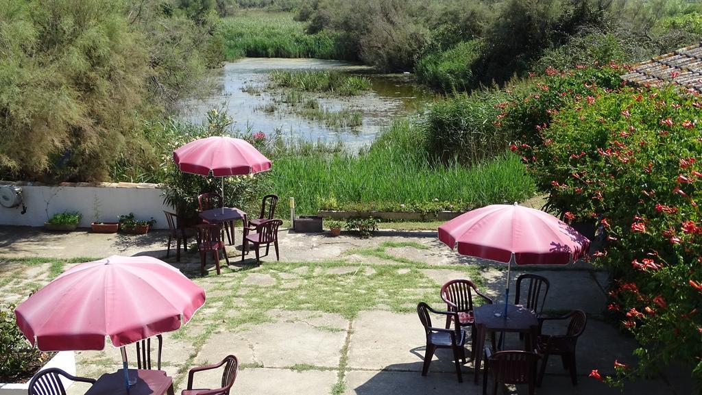Auberge De La Fadaise Saintes-Maries-de-la-Mer Ngoại thất bức ảnh